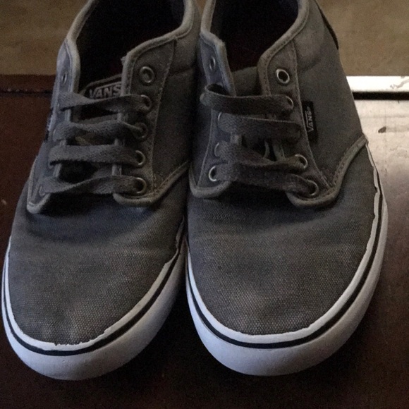 Vans - Picture 2 of 5